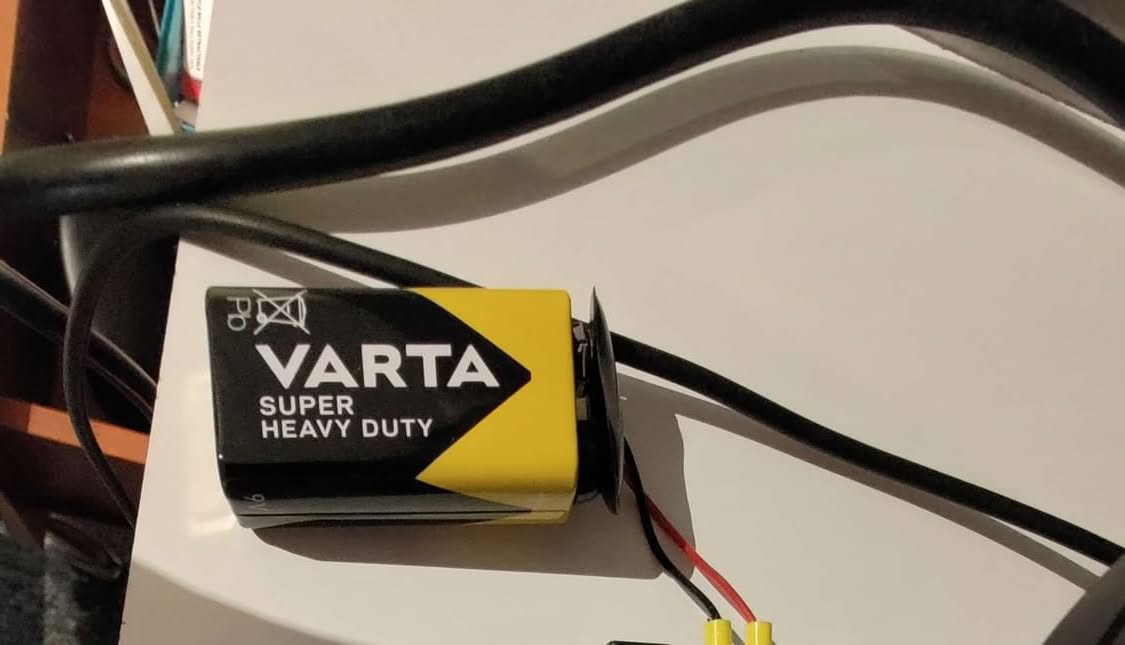Bateria Varta Super Heavy Duty 9V